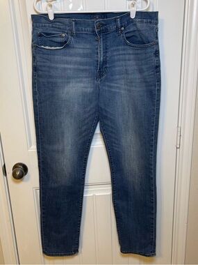 Lucky Brand 121 Heritage Slim Fit Men's 38x32 Medium Blue Straight Leg Jeans